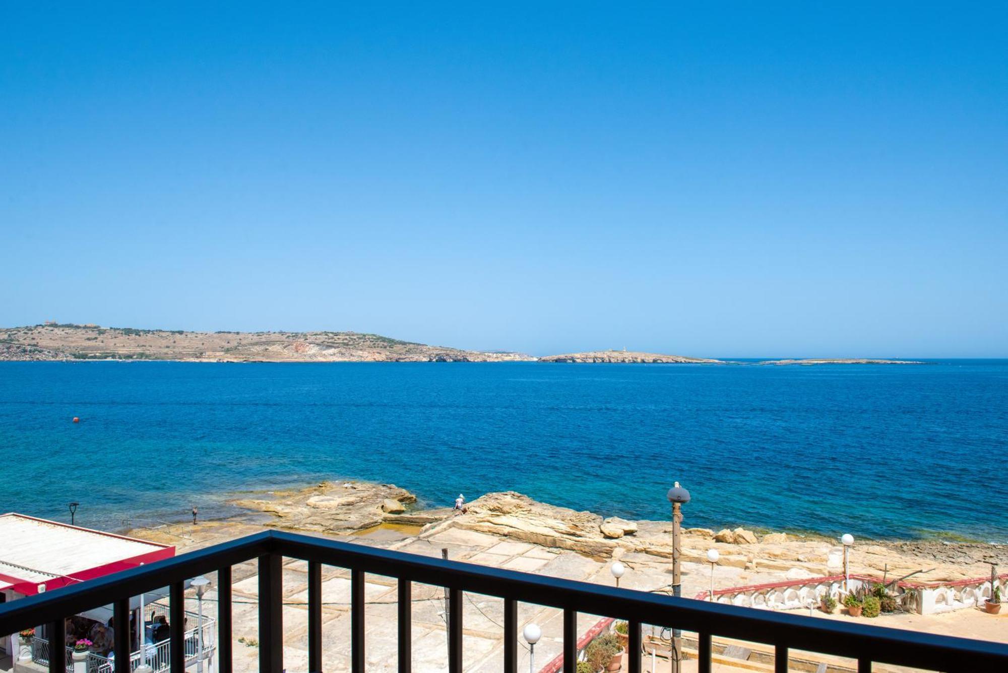 Islet Promenade Seafront Family With 2 Balconies By Getawaysmalta * San Pawl il-Baħar